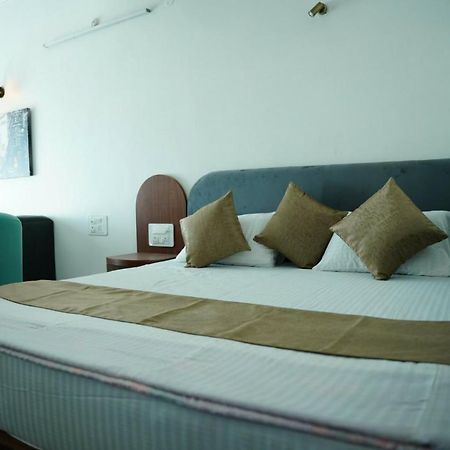 The Periwinkle Homestay Bhīm Tāl מראה חיצוני תמונה