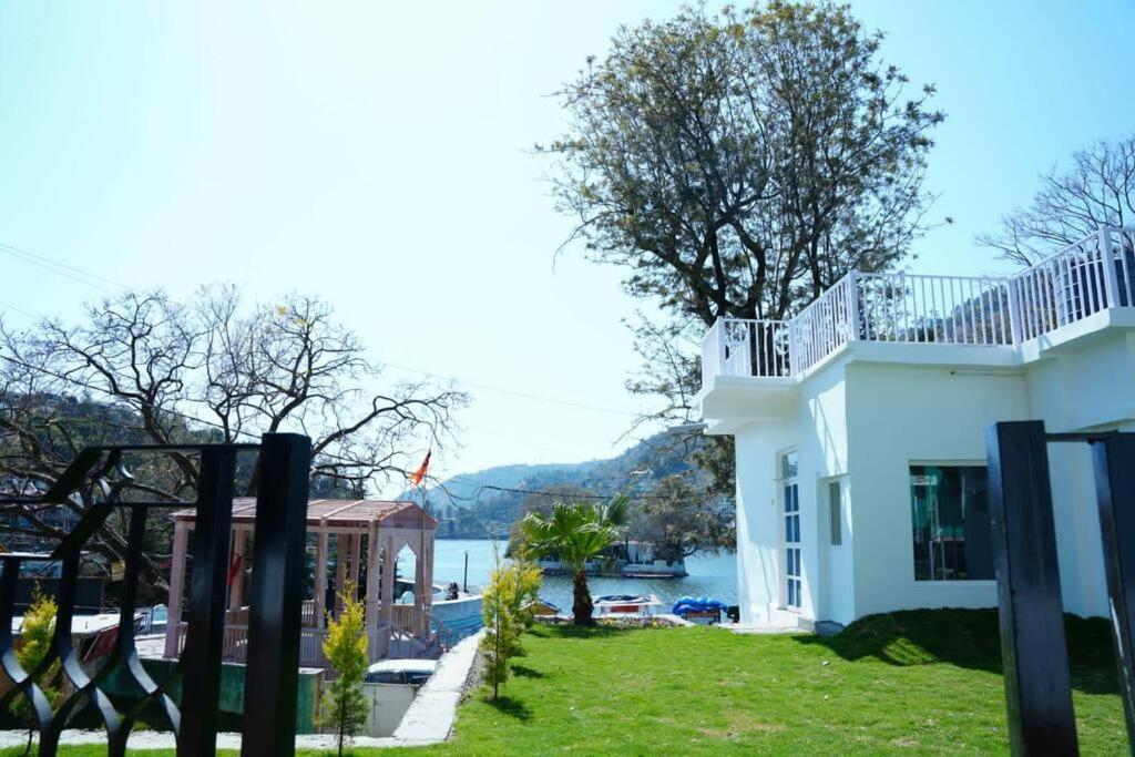 The Periwinkle Homestay Bhīm Tāl מראה חיצוני תמונה