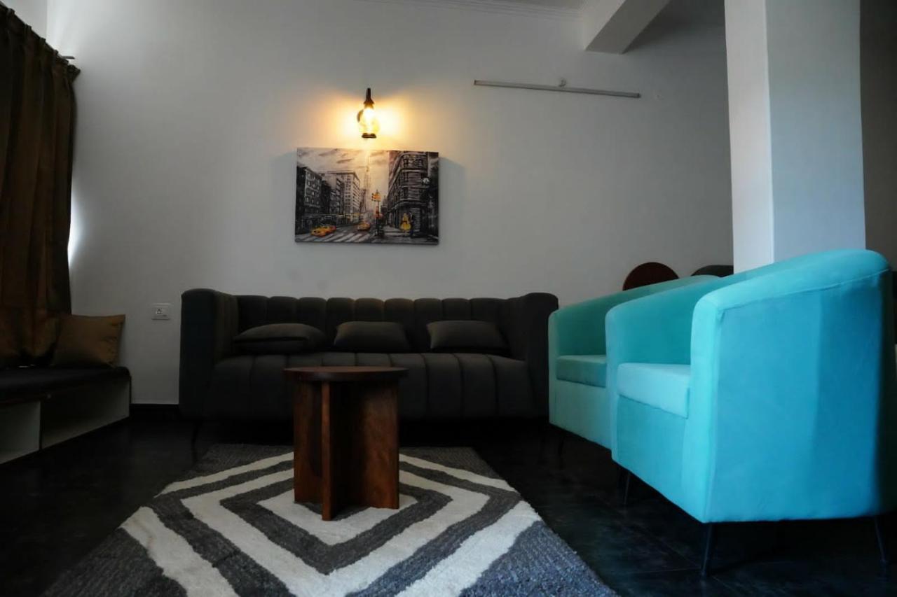 The Periwinkle Homestay Bhīm Tāl מראה חיצוני תמונה