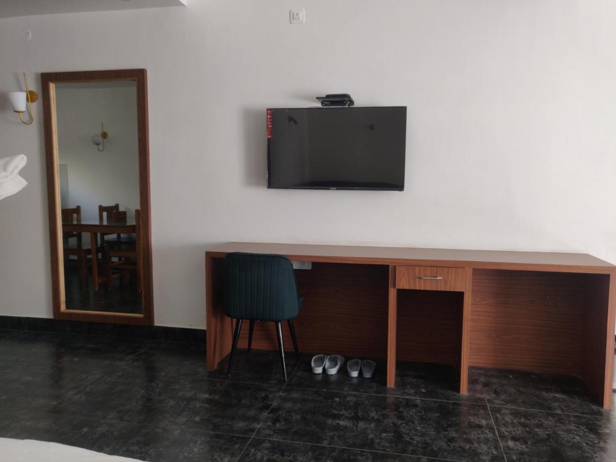The Periwinkle Homestay Bhīm Tāl מראה חיצוני תמונה