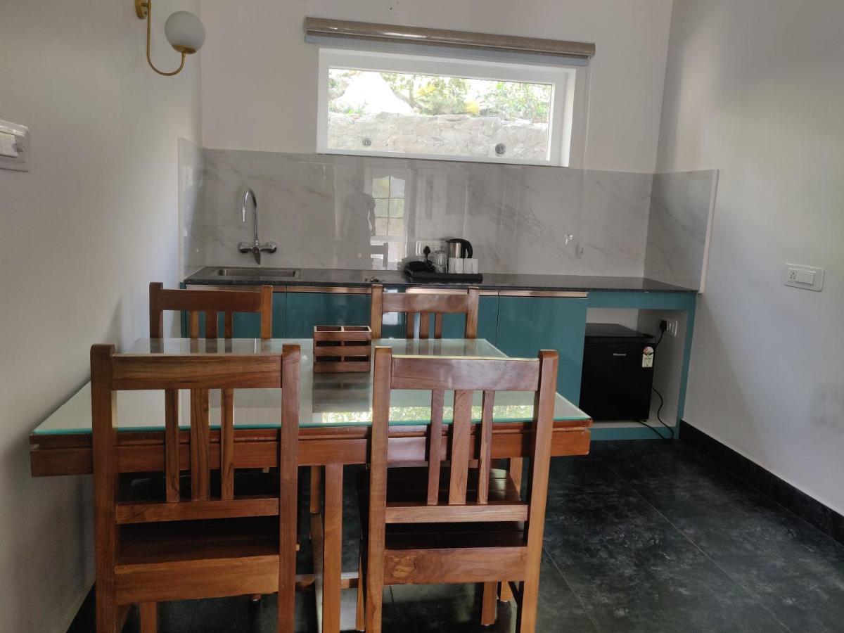 The Periwinkle Homestay Bhīm Tāl מראה חיצוני תמונה