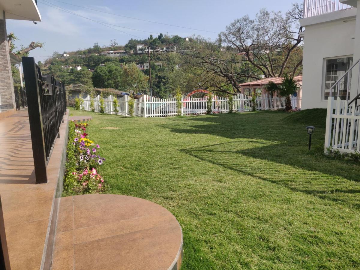 The Periwinkle Homestay Bhīm Tāl מראה חיצוני תמונה