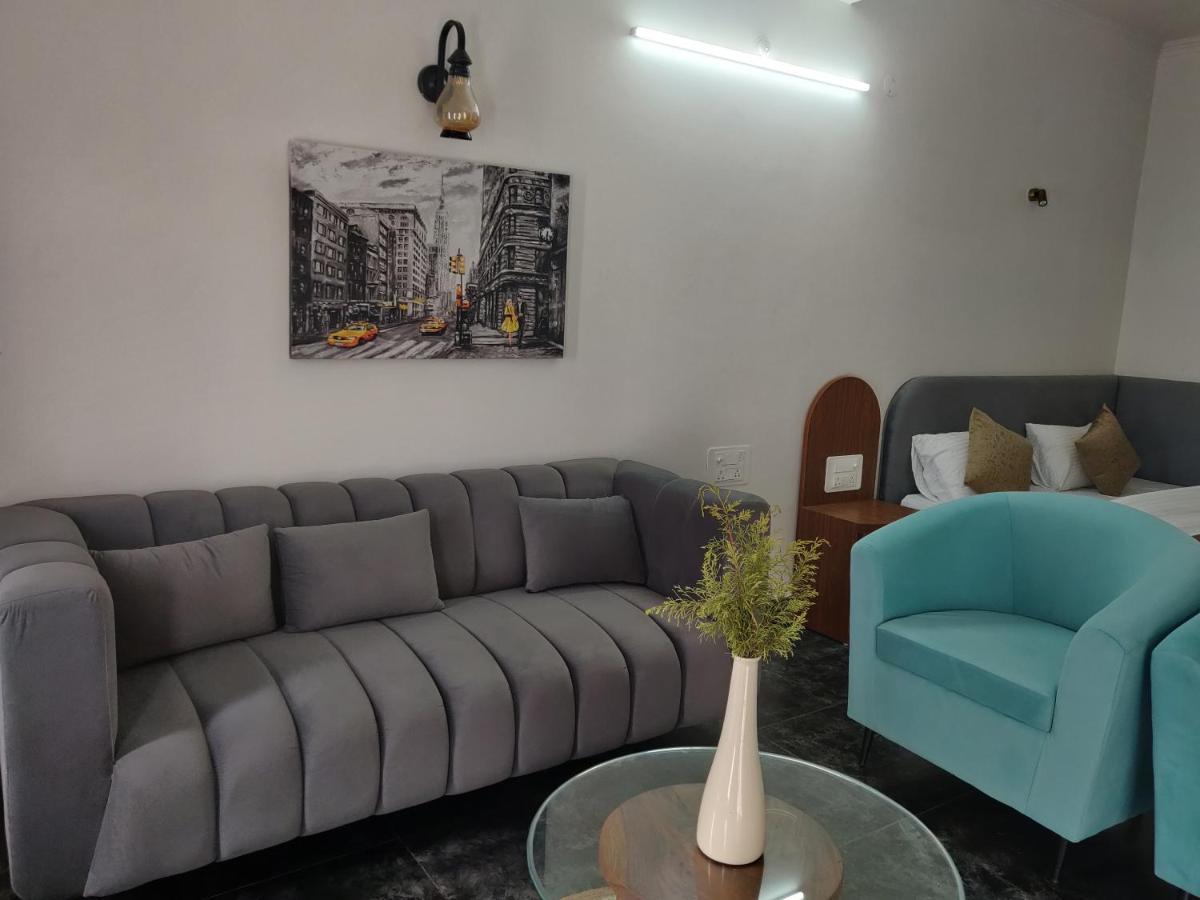 The Periwinkle Homestay Bhīm Tāl מראה חיצוני תמונה