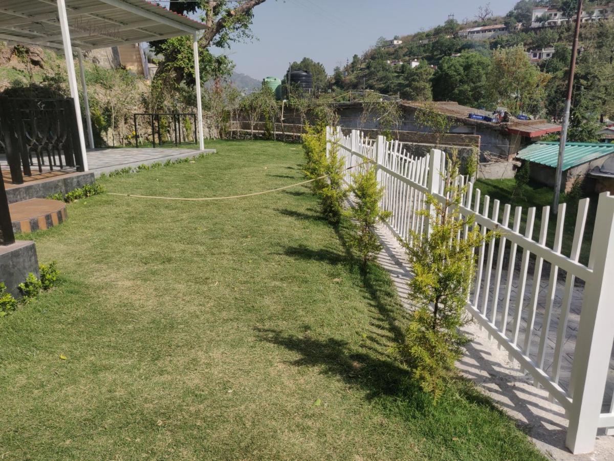 The Periwinkle Homestay Bhīm Tāl מראה חיצוני תמונה